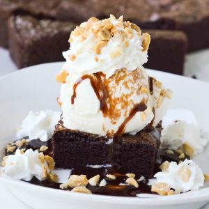 Chocolate Brownie with vanilla ice cream
